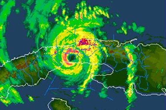 Imagen del radar de Casablanca, 13 de agosto de 2004/Insmet. Imagen del radar de Casablanca, 13 de agosto de 2004/Insmet.