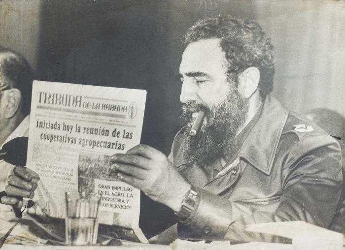 Fidel Castro leyendo el periódico Tribuna de La Habana. Foto: Tribuna de La Habana Fidel Castro leyendo el periódico Tribuna de La Habana. Foto: Tribuna de La Habana