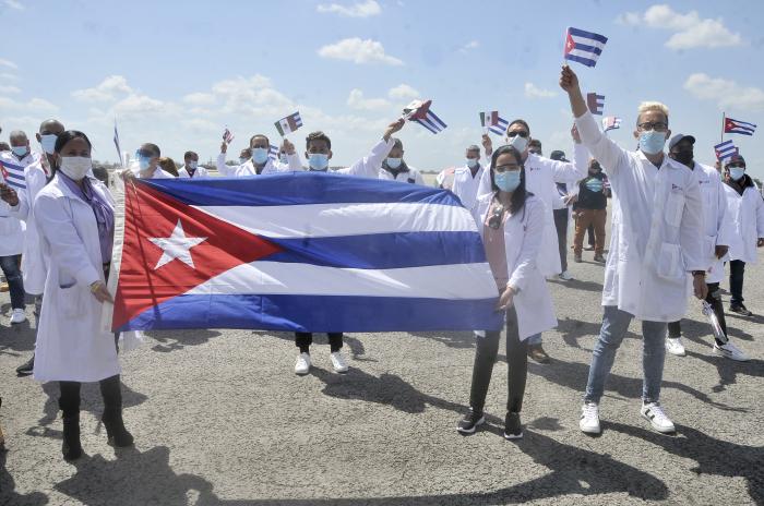 Regresa a Cuba brigada Henry Reeve que se encontraba en México Regresa a Cuba brigada Henry Reeve que se encontraba en México