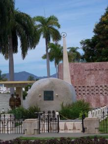 Una de las palomas que pueden verse en las cercanías del monumento funerario que atesora las cenizas de Fidel Autor: Jorge Luis Guibert Una de las palomas que pueden verse en las cercanías del monumento funerario que atesora las cenizas de Fidel Autor: Jorge Luis Guibert