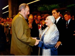 Desde el triunfo de la Revolución Fidel dedicó especial atención al desarrollo de la cultura en Cuba. Desde el triunfo de la Revolución Fidel dedicó especial atención al desarrollo de la cultura en Cuba.