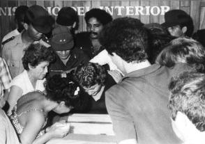 Al dolor de los familiares de las víctimas del crimen de Barbados se unió en duelo el pueblo cubano.