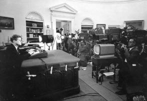 El presidente estadounidense J.F Kennedy se dirige a la nación el 22 de octubre de 1962.