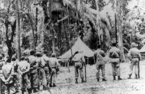 Mercenarios en campamento de Retalhuleu, Guatemala.