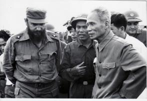 Fidel junto al Primer Ministro vietnamita Pham Van Dong en Septiembre de 1973. Foto: Estudios Revolución/ Cubadebate. Fidel junto al Primer Ministro vietnamita Pham Van Dong en Septiembre de 1973. Foto: Estudios Revolución/ Cubadebate.